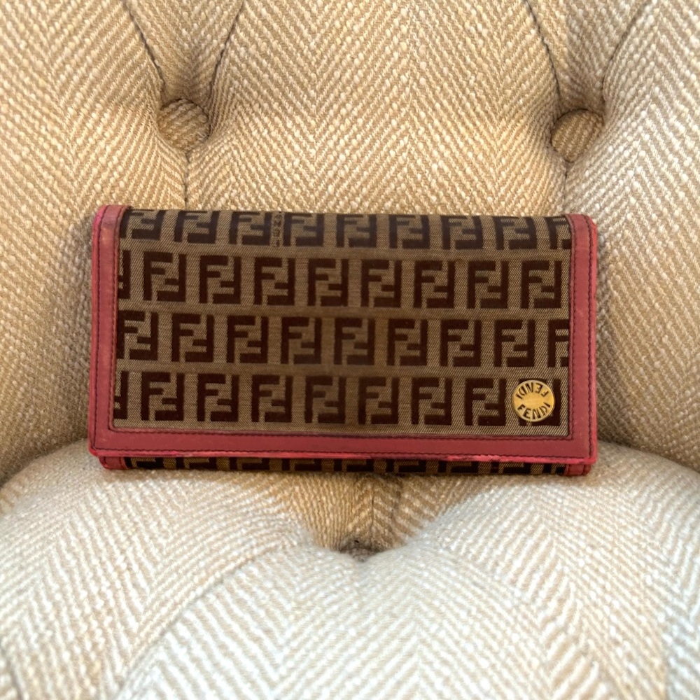 Authentic Fendi Zucchino Canvas Pink Leather Bifold Wallet - Picture 2 of 11